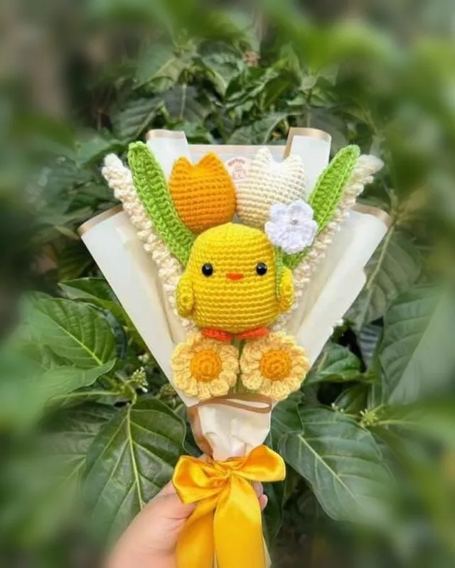 Chick Flower Bouquet: handmade crochet by Crochet By Pihu