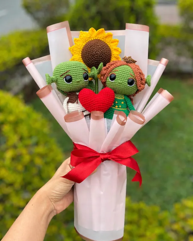 Couple Bouquet with Sunflower & Heart: handmade crochet by Crochet By Pihu