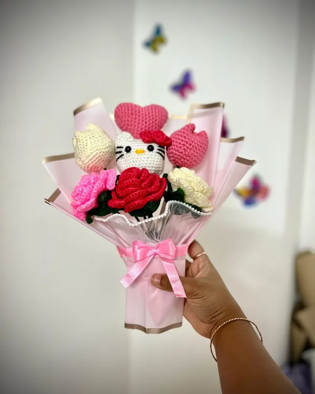 Kitty Flower Bouquet: handmade crochet by Crochet By Pihu